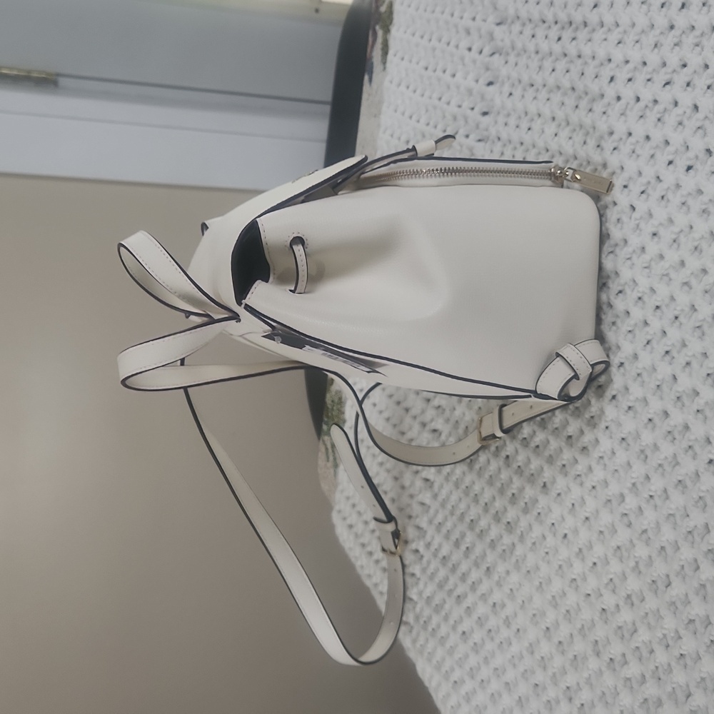 Kate Spade New York Kristi backpack 🎒  New with tag gold hardware adjustable st - Picture 4 of 8